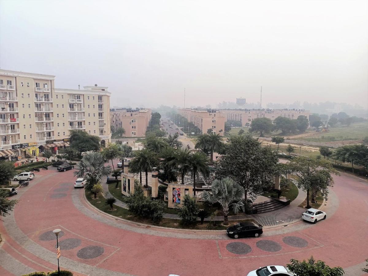 Vrindavan Inn Екстериор снимка